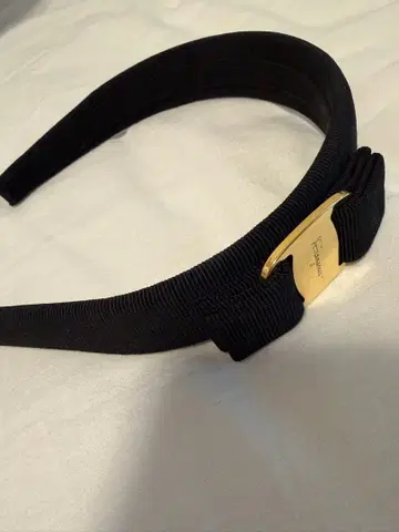 페라가모 머리띠