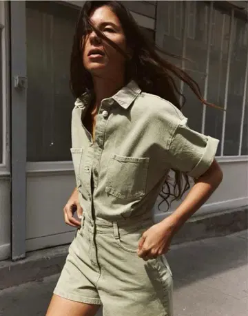 ZARA 라이트 그린 데님 숏 올