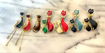컬러풀한 캣 브로치 7점