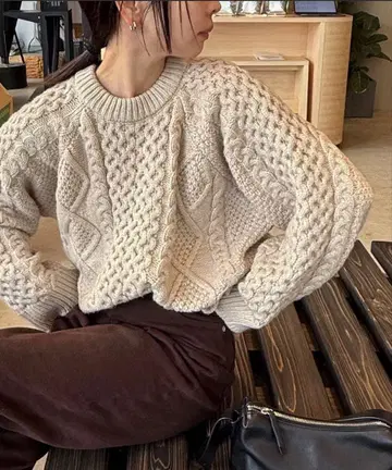 select MOCA by son 빈티지라이크 케이블 니트