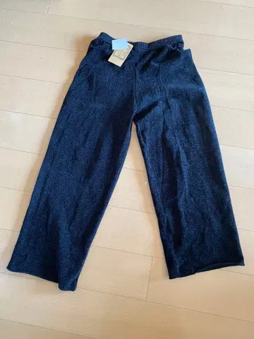 미사용 새상품 비어즐리 와이드 팬츠 F 사이즈