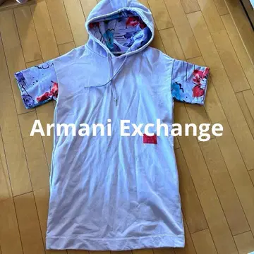 Armani Exchange 반팔 꽃무늬 원피스 M 사이즈