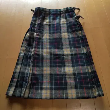 JAMES PRINGLE 플리츠 스커트 63cm