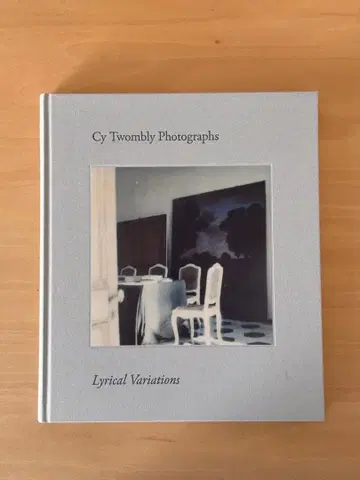 사이 톰블리 사진 - 변주하는 리리시즘 -