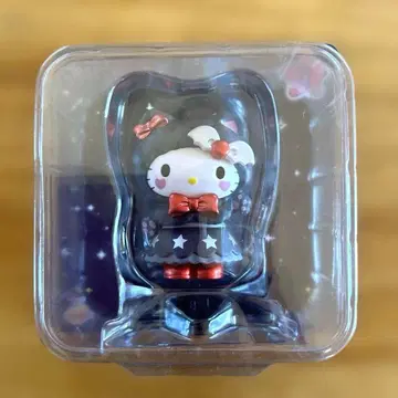 산리오 피규어 헬로키티 할로윈 2025