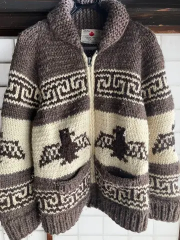 캐나다제 카우친 스웨터 이글 패턴