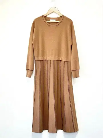 새상품 53,900엔 JUDY 주디/카탈로그 게재 니트 원피스