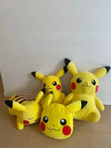 피카츄 봉제 인형 세트