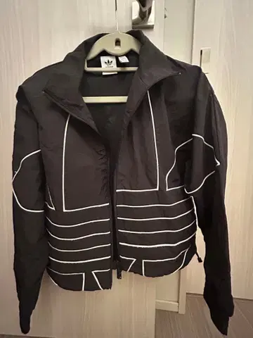 adidas 블랙 자켓 XS