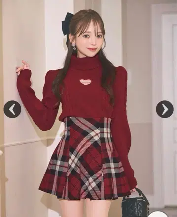 미셸 마카롱 하트컷 니트탑