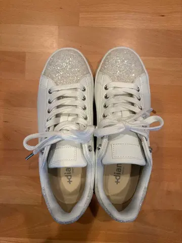 diana 비쥬 스니커즈 미사용품