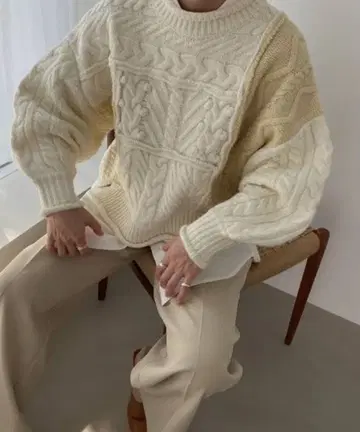 willfully 투톤 패치워크 케이블 니트