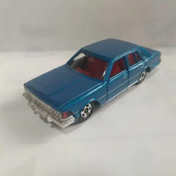 토미카 닛산 세드릭 280E BROUGHAM