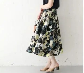 URBAN RESEARCH ROSSO WOMEN 플라워 프린트 스커트