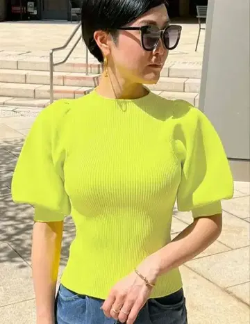 새상품급 젠느 일본제 무봉제 벌룬 슬리브 니트 L