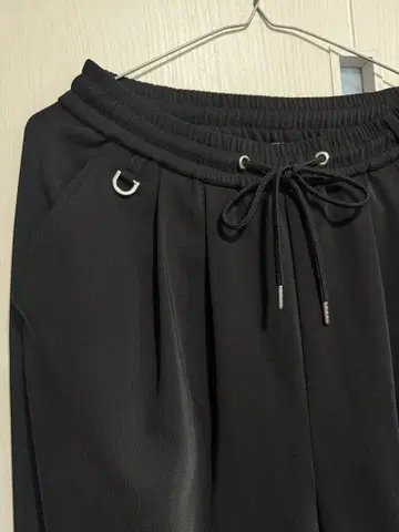 [ DOOPZ ] 이지 팬츠 ( 밑단에 커프스 포함 ) 블랙 S 사이즈