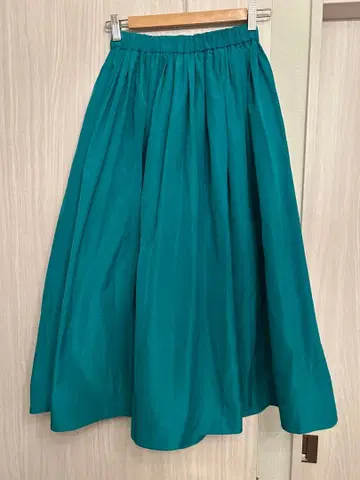 UNITED ARROWS 그린 플레어 스커트