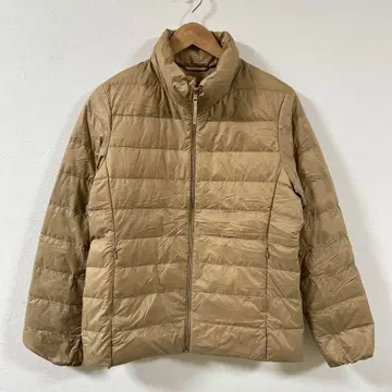 새상품급 유니클로 여성용 다운 자켓 울트라 라이트 다운 카멜