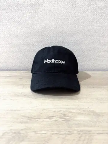 Madhappy 블랙 야구 모자