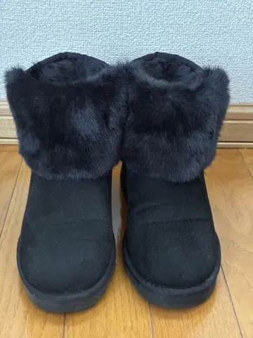 블랙 스웨이드 숏부츠 인조 모피 포함 무스탕 M 사이즈