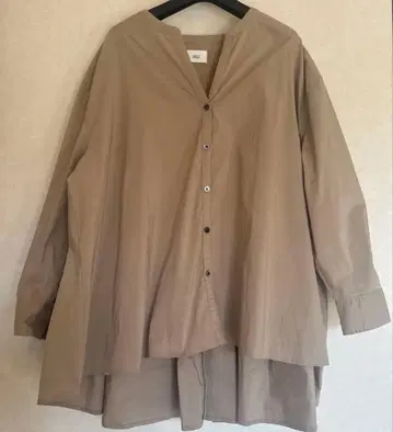 siro de labonte 베이지 긴팔 셔츠