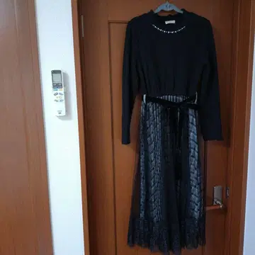 엑시즈팜 도킹 원피스 M 사이즈