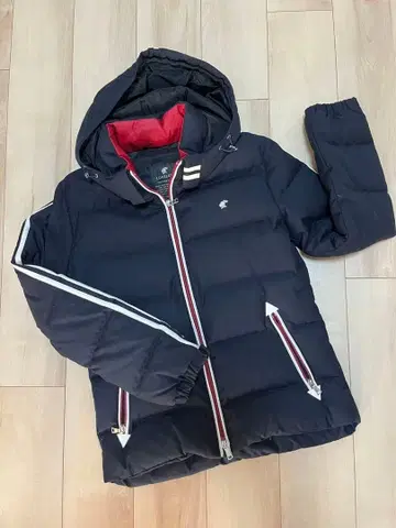 네이비 다운 자켓 후드 부착