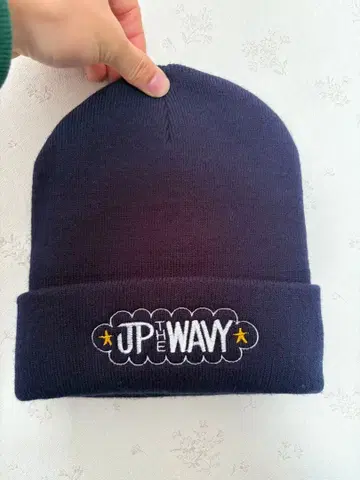 UP THE WAY 니트 모자 네이비