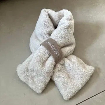 컨버스 머플러 복슬복슬