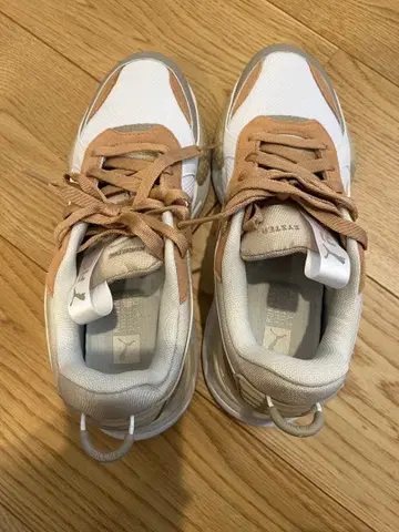 PUMA RS-X 화이트/베이지 스니커즈