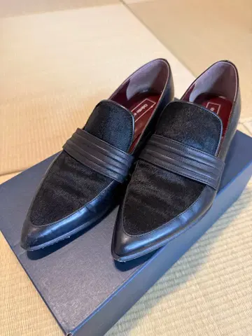 Odette e Odile 스틸레토 로퍼 블랙