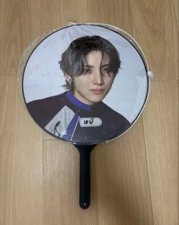 &TEAM 유마 YUMA 파우프리 부채