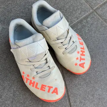 ATHLETA 축구화 18.5