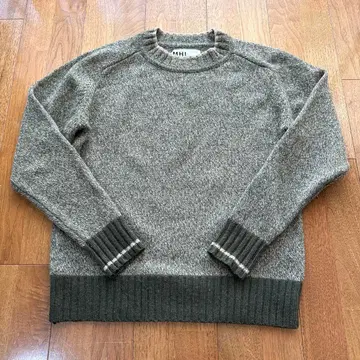 MHL. 울 스웨터