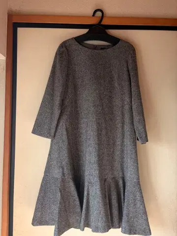 UNIVERVAL MUSE 원피스