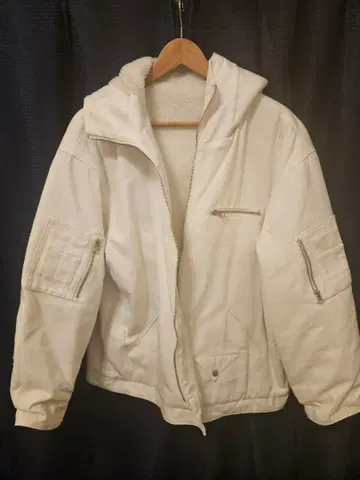 ADRER 아들러 리버서블 자켓 화이트 S 사이즈