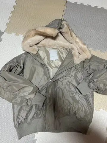 머큐리 듀오 후드 부착 그레이 자켓