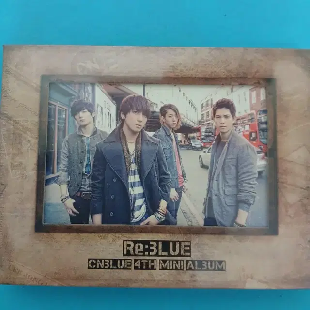 씨엔블루 4번째미니앨범. CD