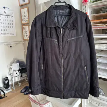 블랙 스트라이프 자켓 32L