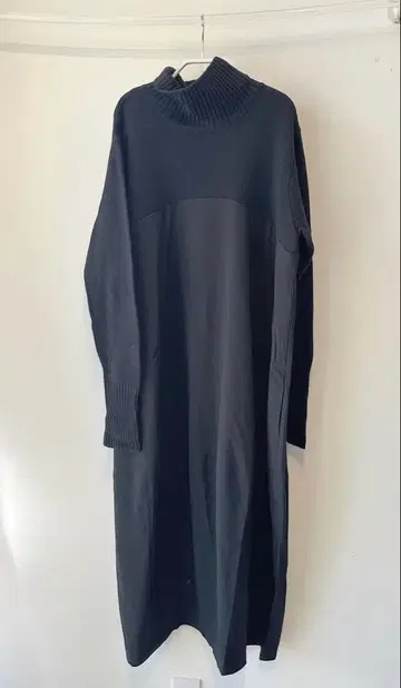 카키 KHA:KI 니트 도킹 원피스