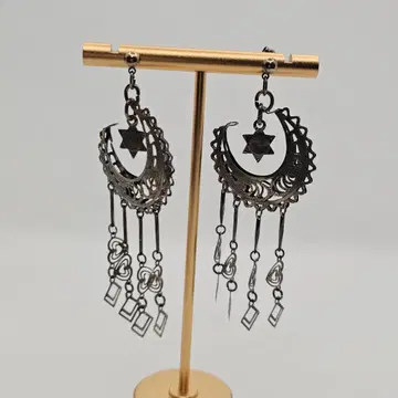 초승달과 별 시스루 세공 롱 귀걸이 귀찌