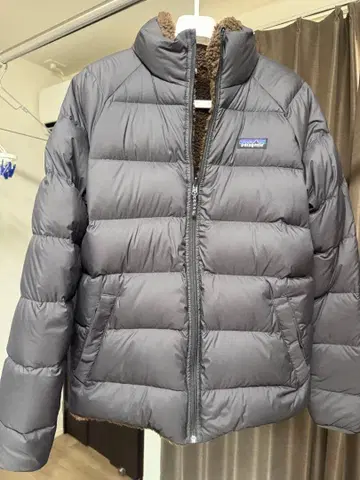 새상품급 파타고니아 리버서블 다운 자켓