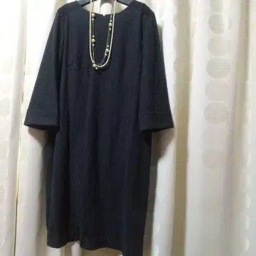 새상품 UNTITLED 언타이틀 빅 사이즈 레이스 디자인 울 원피스 44