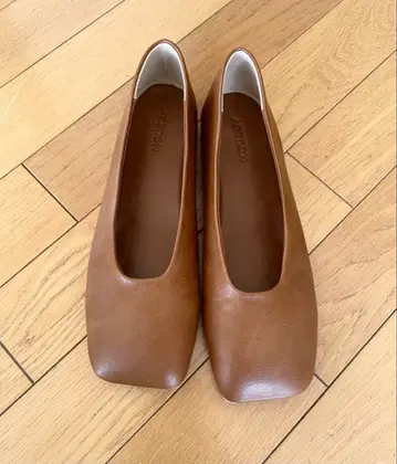 MOUSSY 브라운 스퀘어토 플랫슈즈