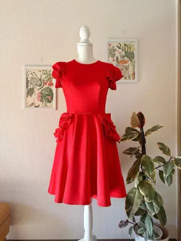 Ted Baker 로맨틱 파티 프릴 원피스