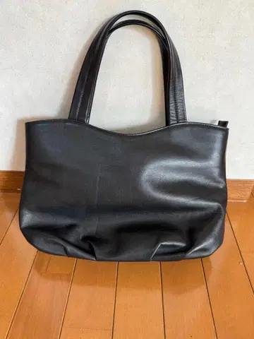 YUKIKOHANAI 가죽 핸드백