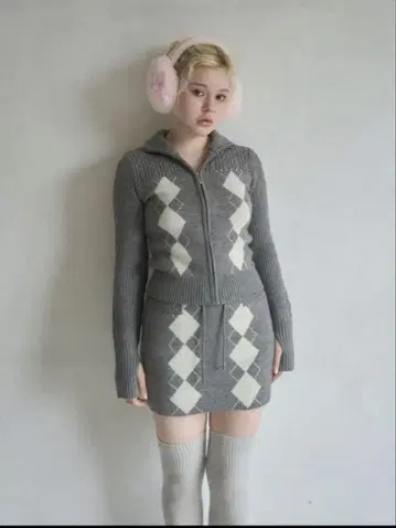 ANDMARY AM1468 아가일 니트 세트업 그레이