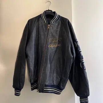 UNIVERSITY 가죽 자켓 블랙 자수