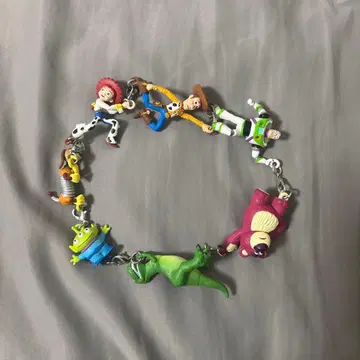 토이스토리 흔들흔들 이어지는 마스코트