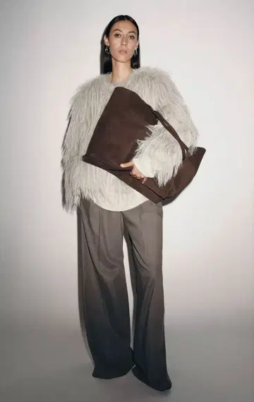 Zara 스웨이드 맥시 쇼핑백 토트백 브라운